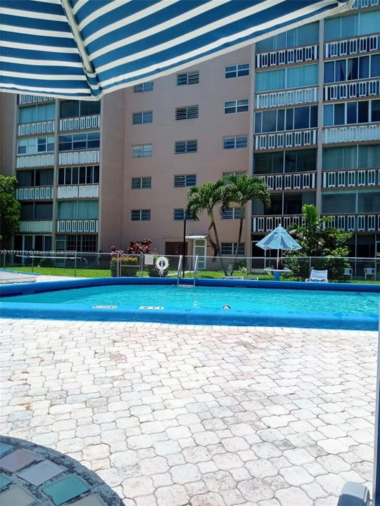 Recently Rented: $1,500 (1 beds, 1 baths, 730 Square Feet)