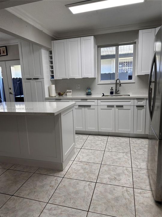 Recently Rented: $3,200 (4 beds, 2 baths, 1703 Square Feet)