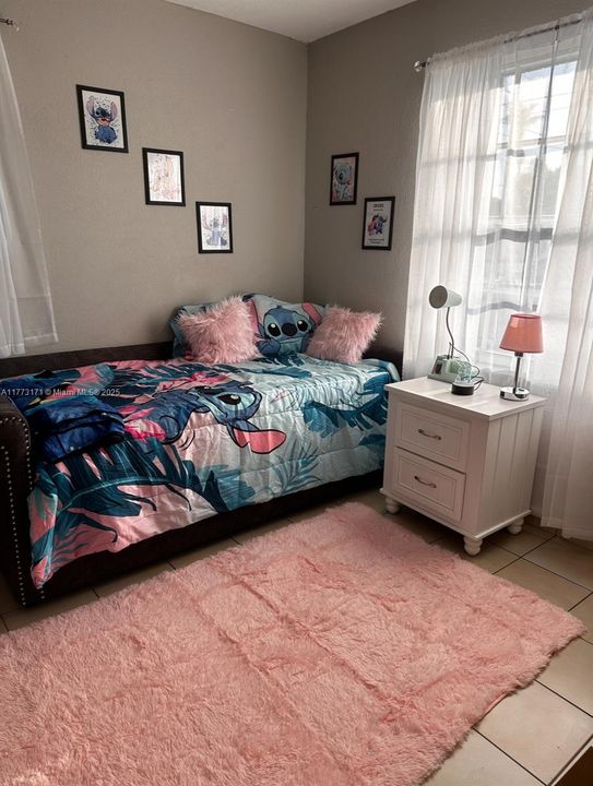 Recently Rented: $3,200 (4 beds, 2 baths, 1703 Square Feet)