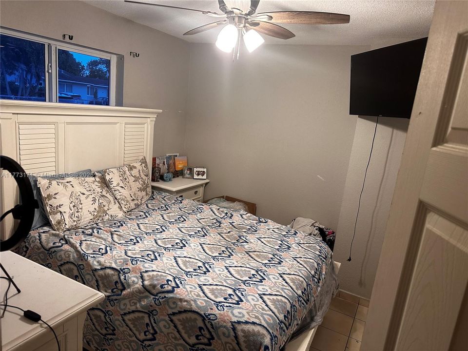 Recently Rented: $3,200 (4 beds, 2 baths, 1703 Square Feet)