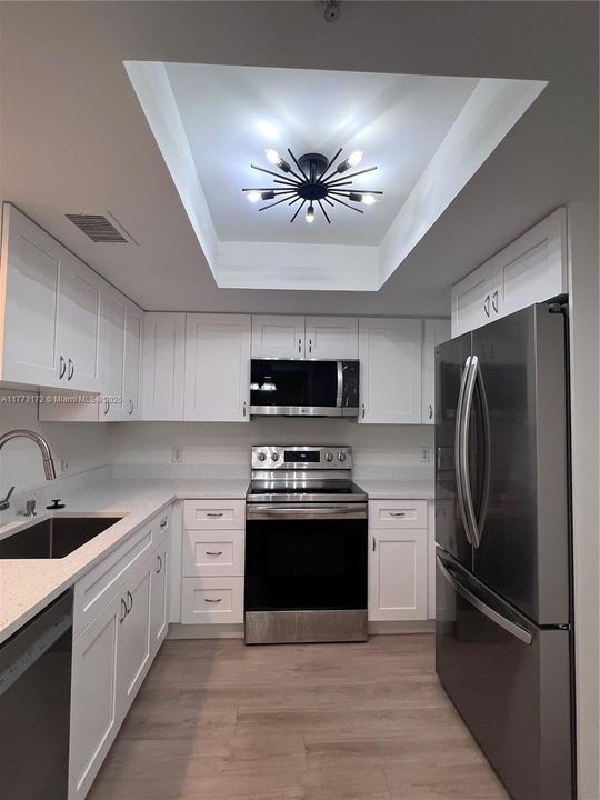 Vendido Recientemente: $381,000 (2 camas, 2 baños, 1054 Pies cuadrados)