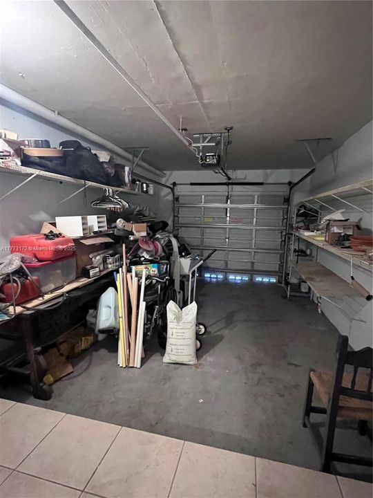 Vendido Recientemente: $381,000 (2 camas, 2 baños, 1054 Pies cuadrados)