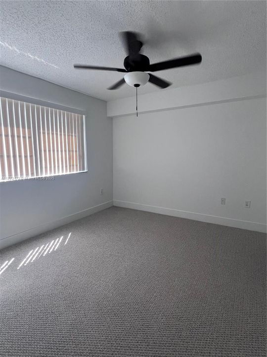 Vendido Recientemente: $381,000 (2 camas, 2 baños, 1054 Pies cuadrados)