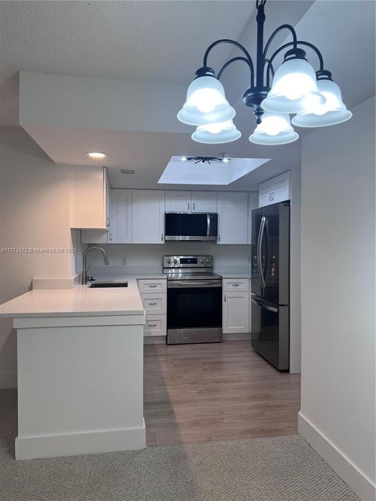 Vendido Recientemente: $381,000 (2 camas, 2 baños, 1054 Pies cuadrados)