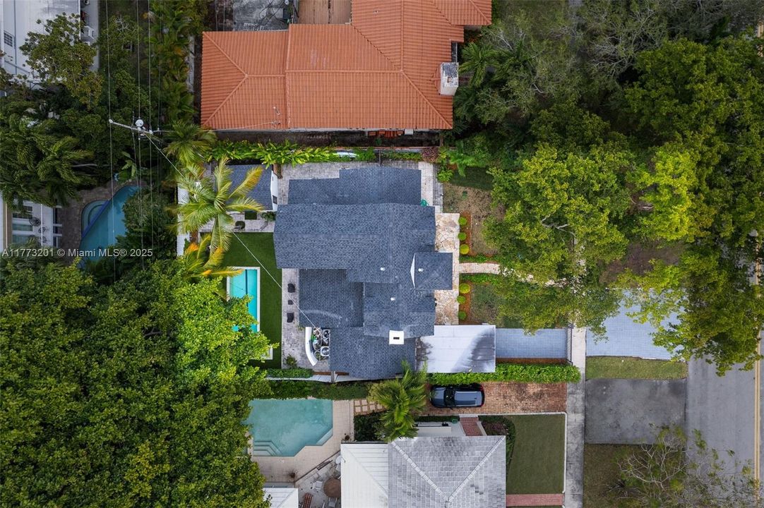 最近租的: $12,000 (4 贝兹, 3 浴室, 2118 平方英尺)