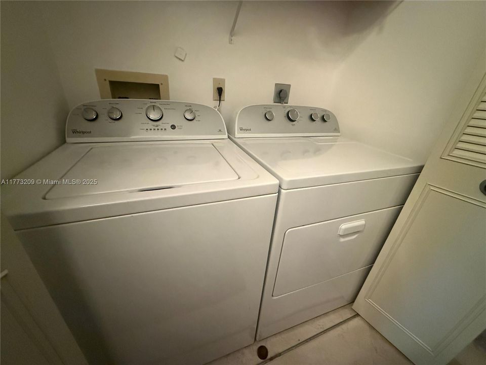 En Venta: $160,000 (2 camas, 2 baños, 1133 Pies cuadrados)