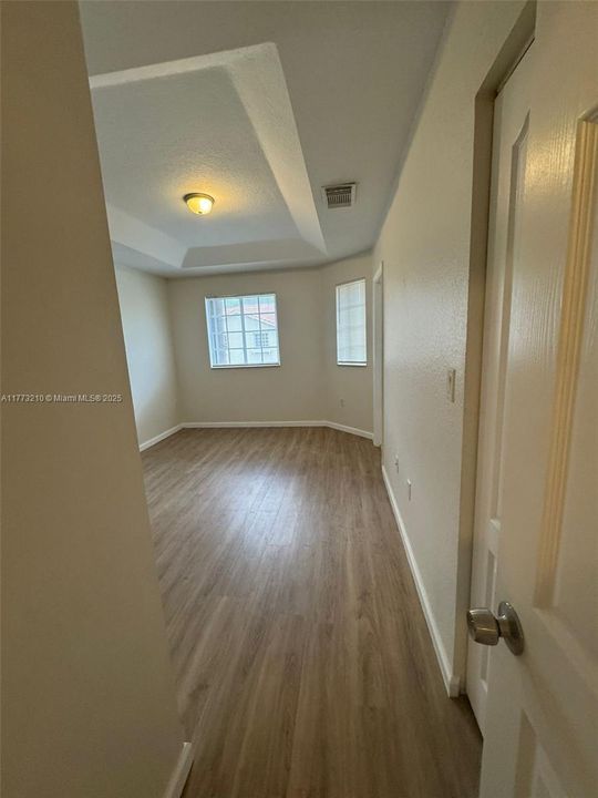 Recientemente alquilado: $2,600 (3 camas, 2 baños, 1419 Pies cuadrados)