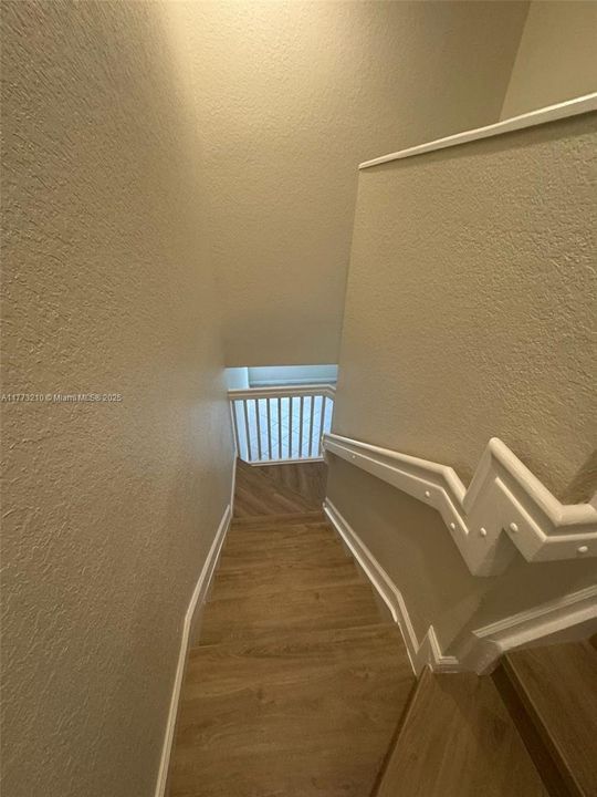 Recientemente alquilado: $2,600 (3 camas, 2 baños, 1419 Pies cuadrados)