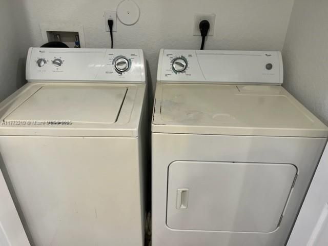 Recientemente alquilado: $2,600 (3 camas, 2 baños, 1419 Pies cuadrados)