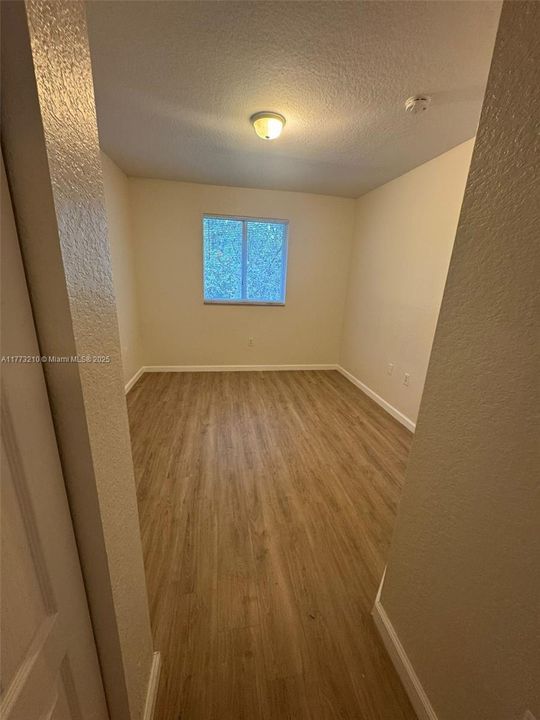 Recientemente alquilado: $2,600 (3 camas, 2 baños, 1419 Pies cuadrados)