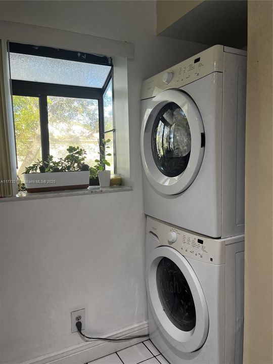Washer/ Dryer