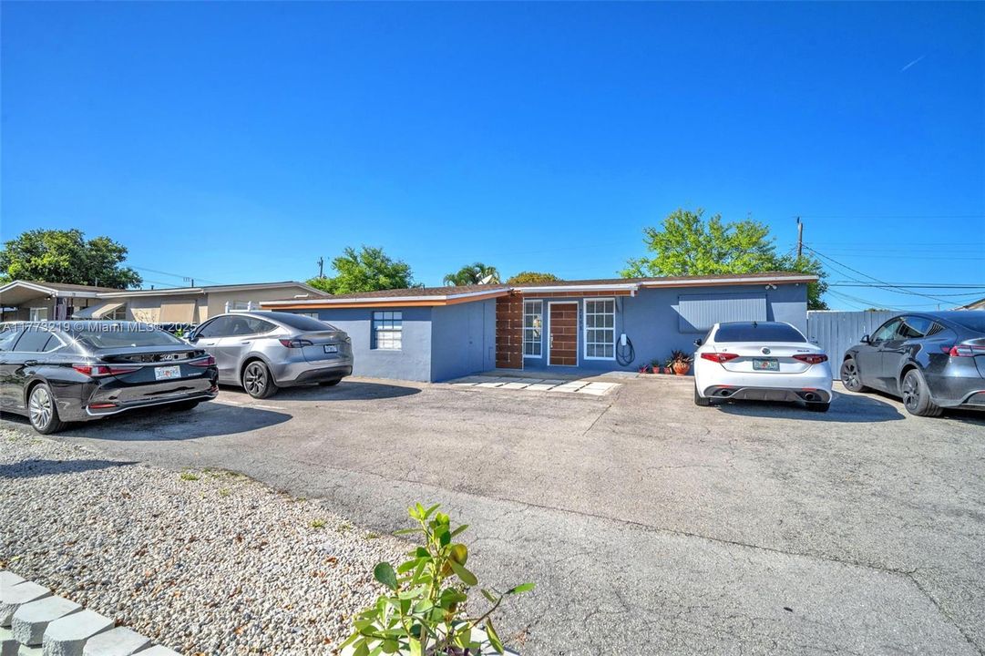 Vendido Recientemente: $450,000 (0 camas, 0 baños, 0 Pies cuadrados)