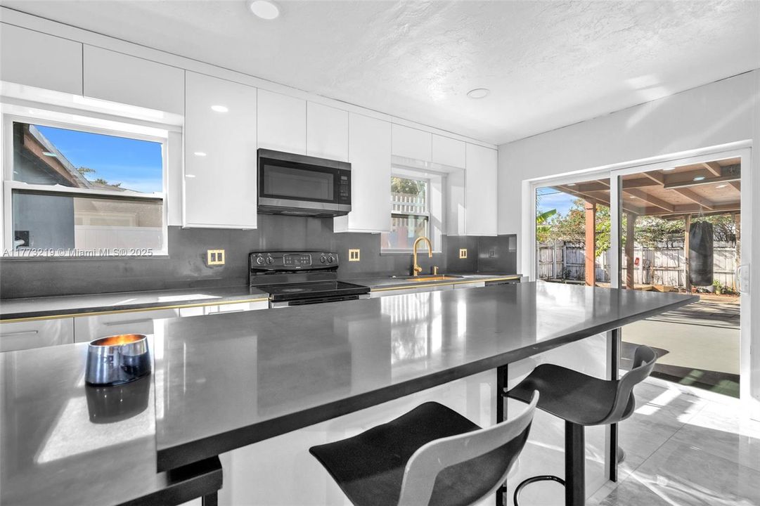 Vendido Recientemente: $450,000 (0 camas, 0 baños, 0 Pies cuadrados)