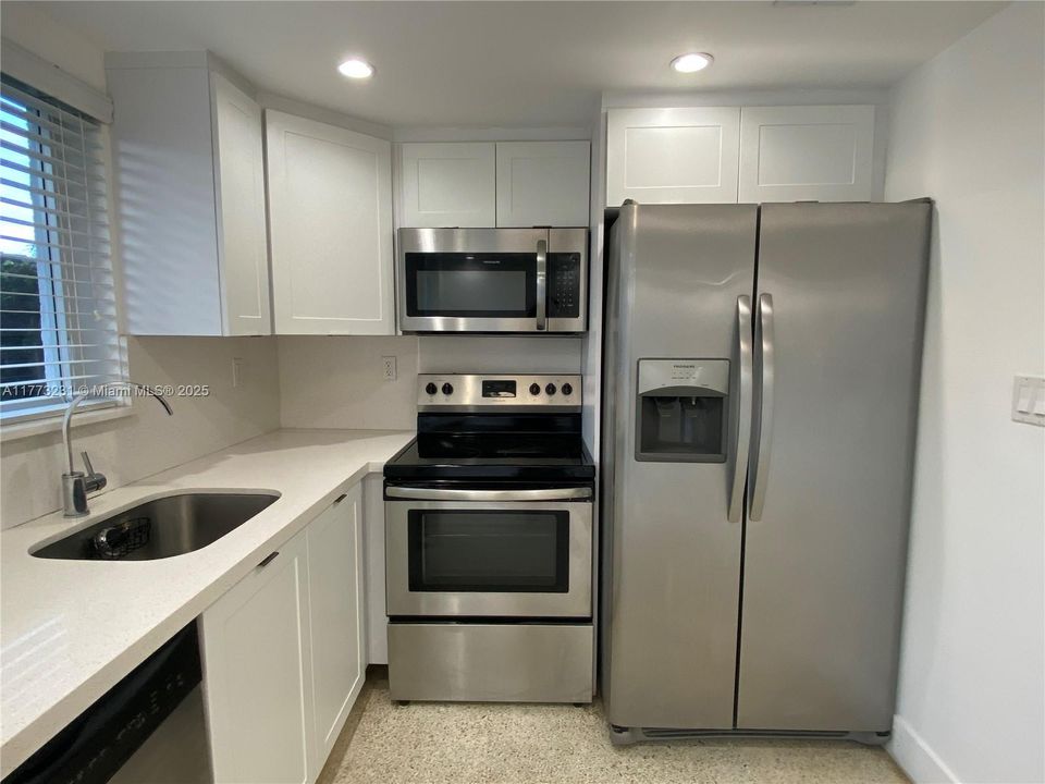 最近租的: $2,395 (2 贝兹, 2 浴室, 1000 平方英尺)