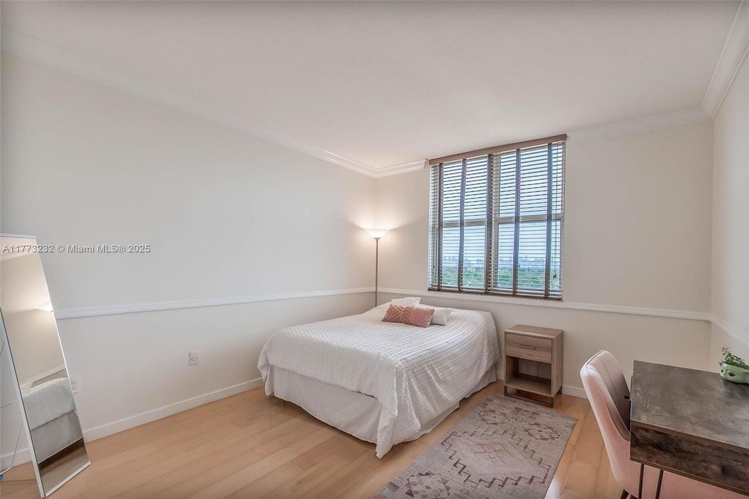 Vendido Recientemente: $585,000 (2 camas, 2 baños, 1114 Pies cuadrados)