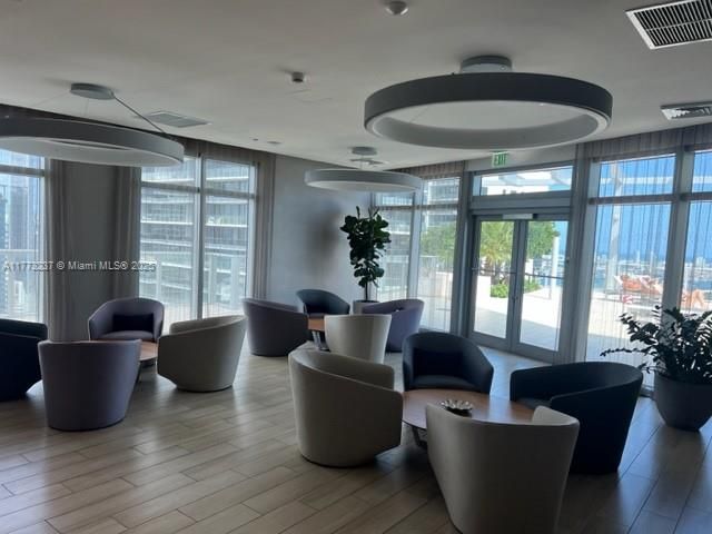 Недавно арендовано: $2,650 (0 спален, 1 ванн, 0 Квадратных фут)