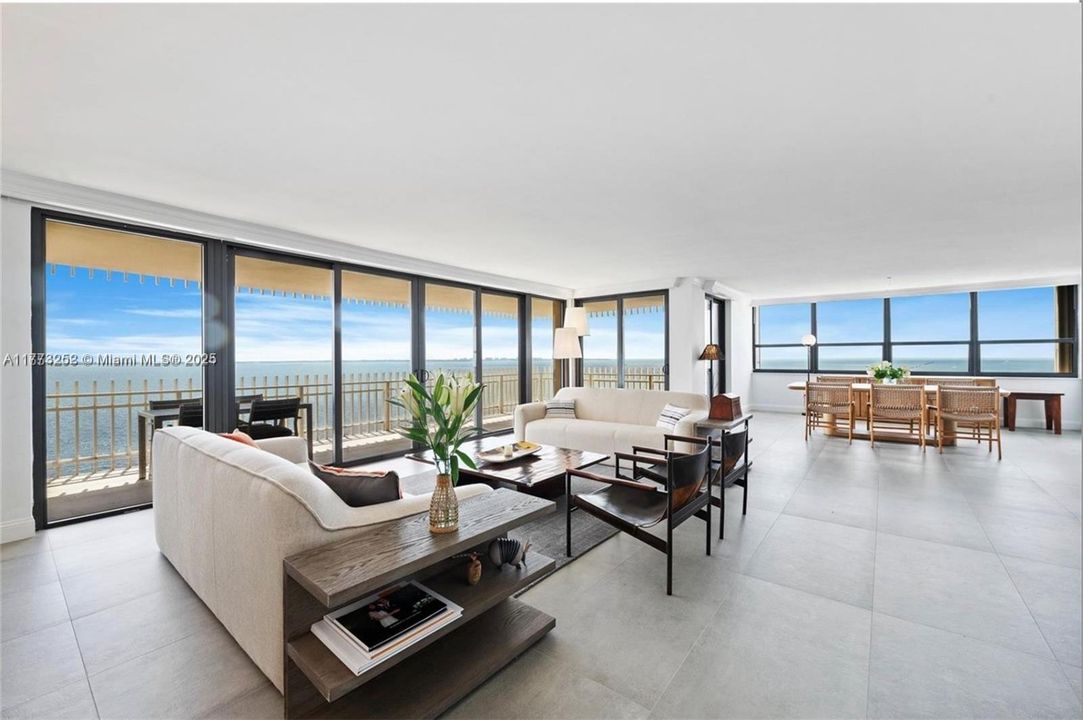 最近租的: $13,000 (3 贝兹, 2 浴室, 2614 平方英尺)