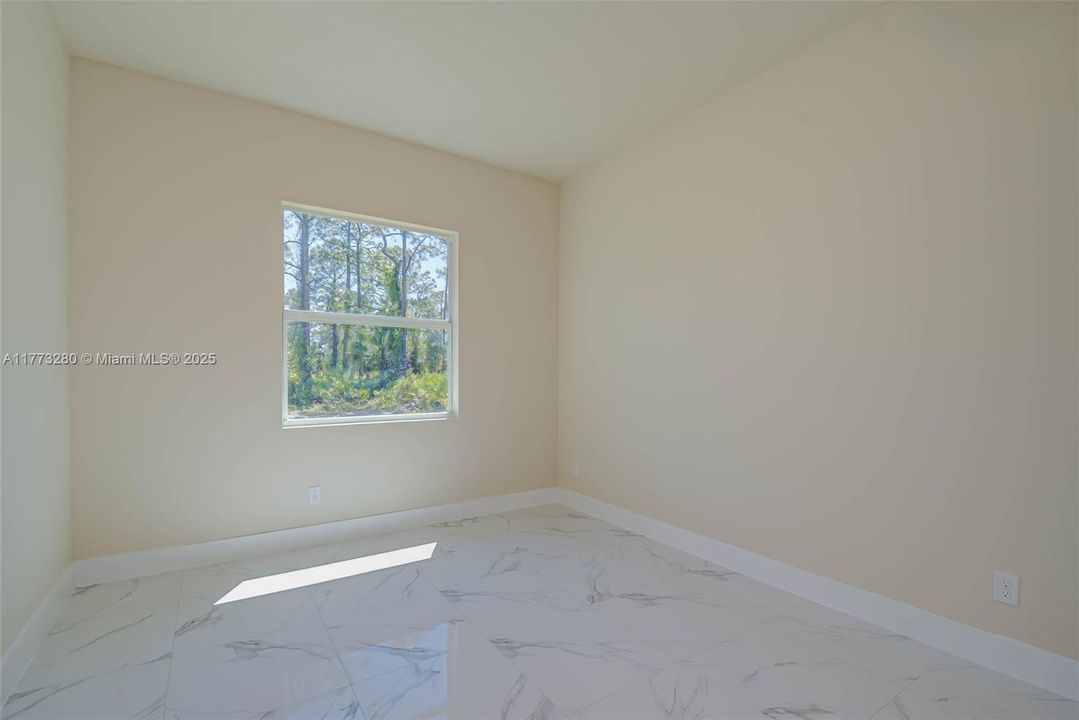 Recently Sold: $328,800 (4 beds, 2 baths, 1639 Square Feet)