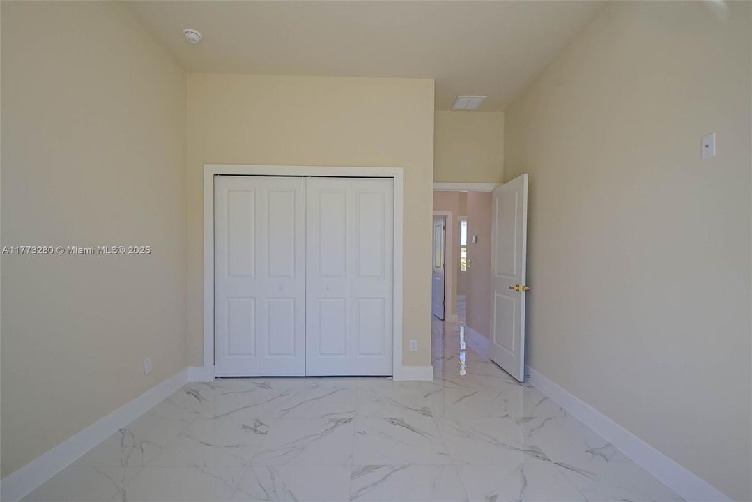 Recently Sold: $328,800 (4 beds, 2 baths, 1639 Square Feet)