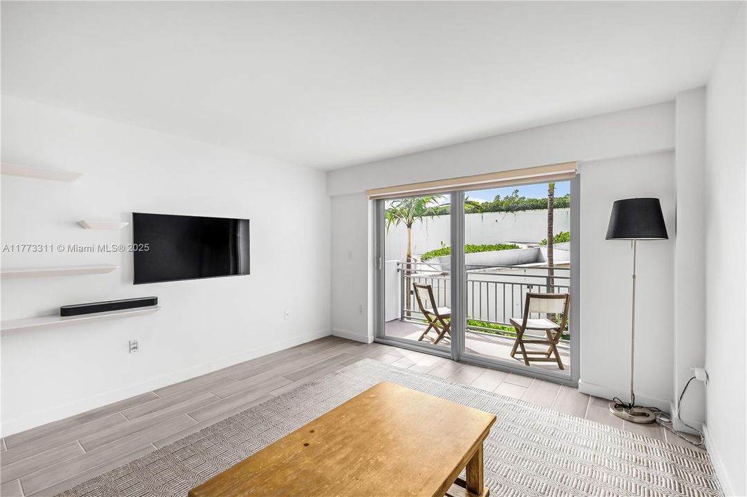 Vendido Recientemente: $299,000 (1 camas, 1 baños, 730 Pies cuadrados)