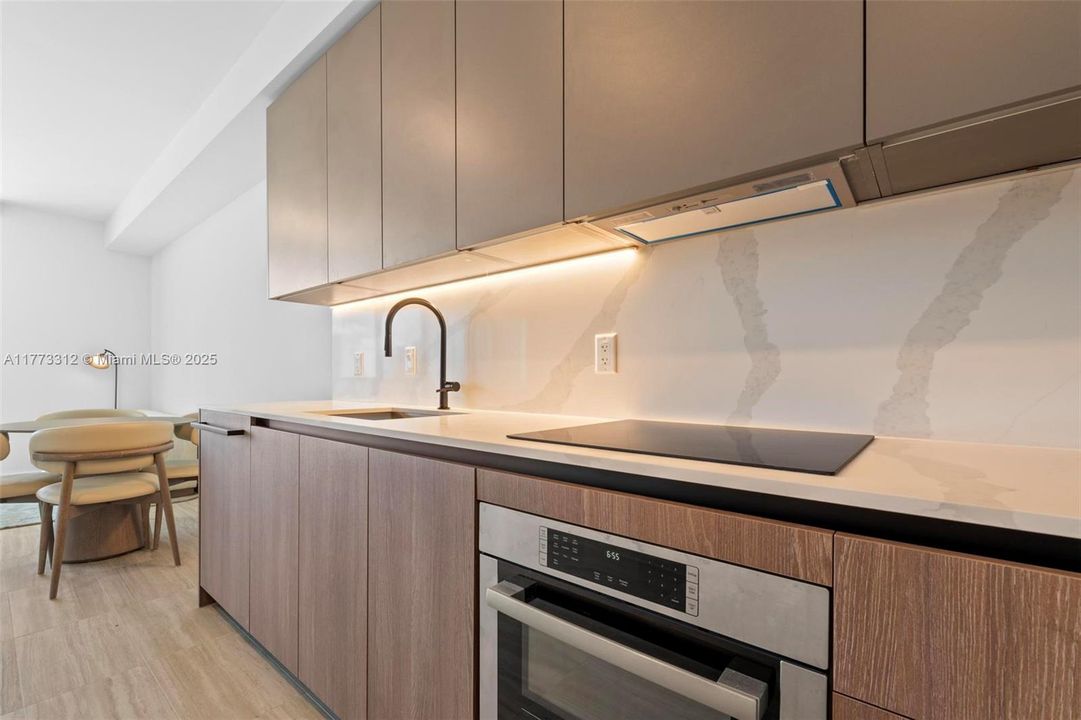 На продажу: $899,000 (1 спален, 1 ванн, 639 Квадратных фут)