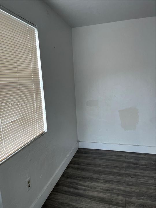 最近租的: $2,400 (2 贝兹, 1 浴室, 1832 平方英尺)