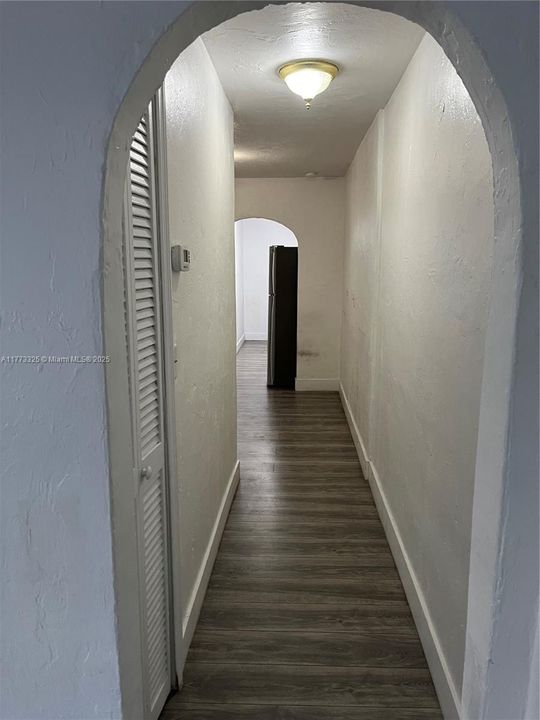 最近租的: $2,400 (2 贝兹, 1 浴室, 1832 平方英尺)