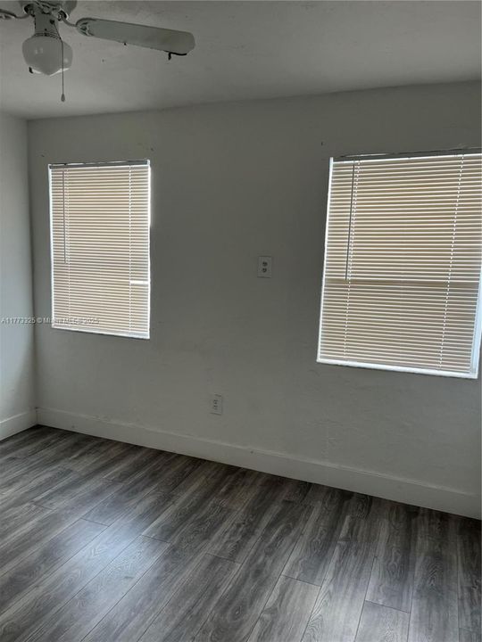 最近租的: $2,400 (2 贝兹, 1 浴室, 1832 平方英尺)