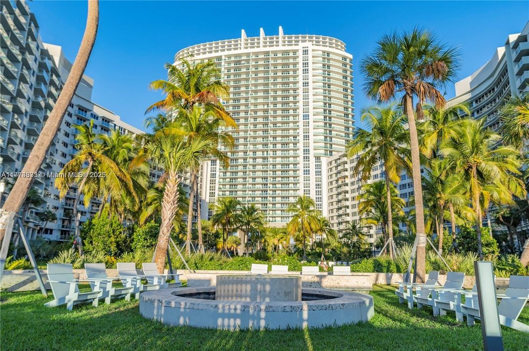 Recently Rented: $3,750 (1 beds, 1 baths, 731 Square Feet)