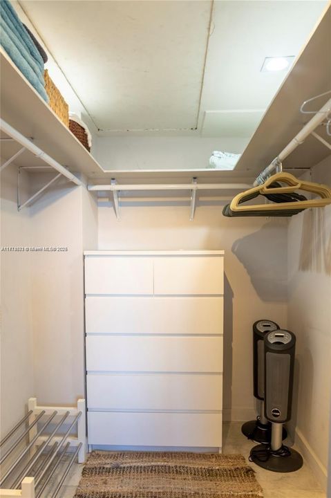 Recently Rented: $3,750 (1 beds, 1 baths, 731 Square Feet)