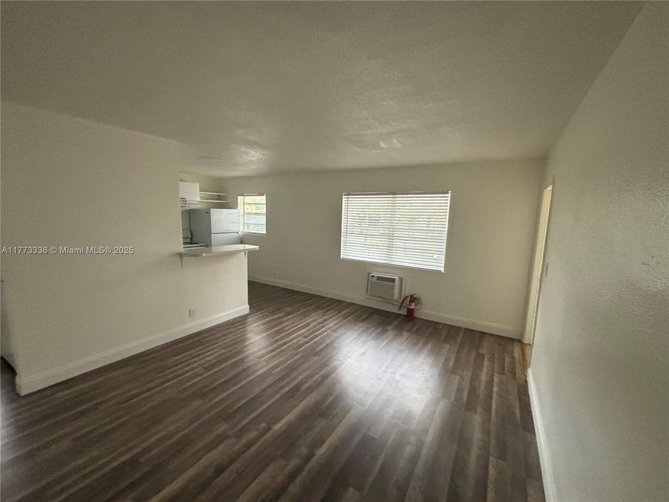 最近租的: $1,700 (2 贝兹, 1 浴室, 0 平方英尺)