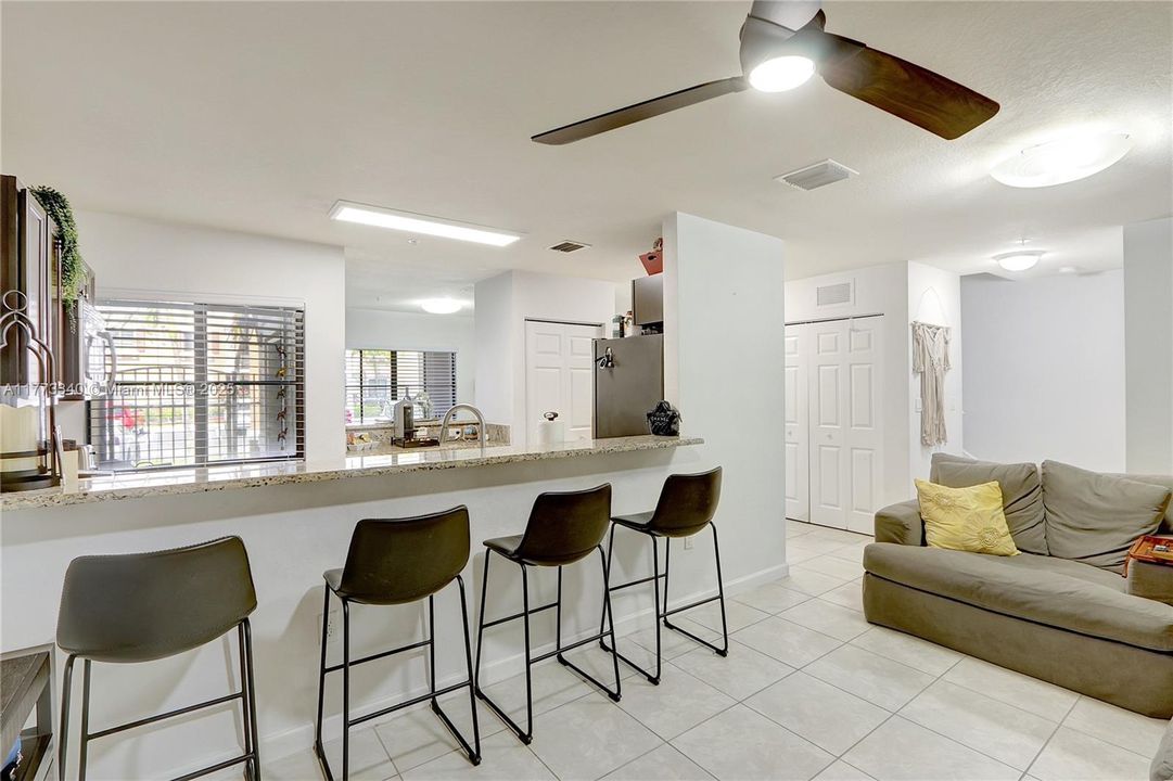 Recently Sold: $379,999 (3 beds, 2 baths, 1515 Square Feet)