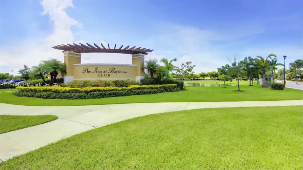 Recently Sold: $379,999 (3 beds, 2 baths, 1515 Square Feet)