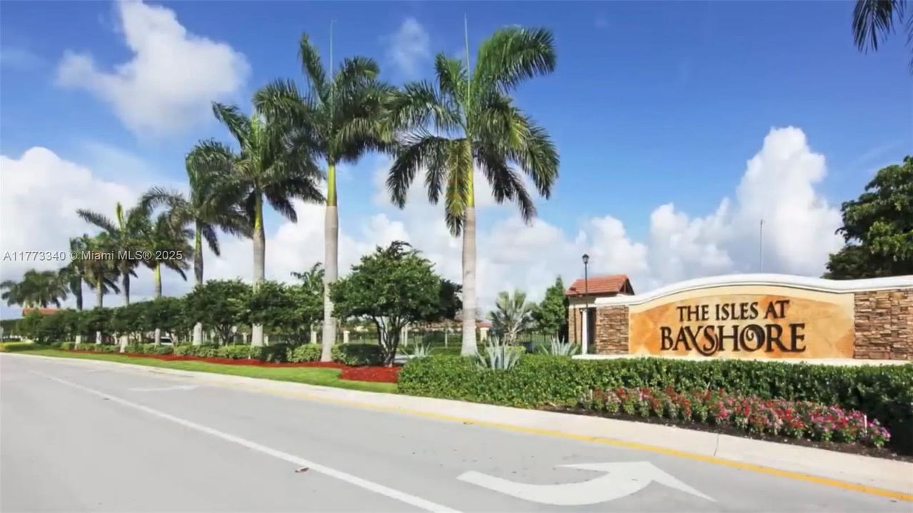 Recently Sold: $379,999 (3 beds, 2 baths, 1515 Square Feet)