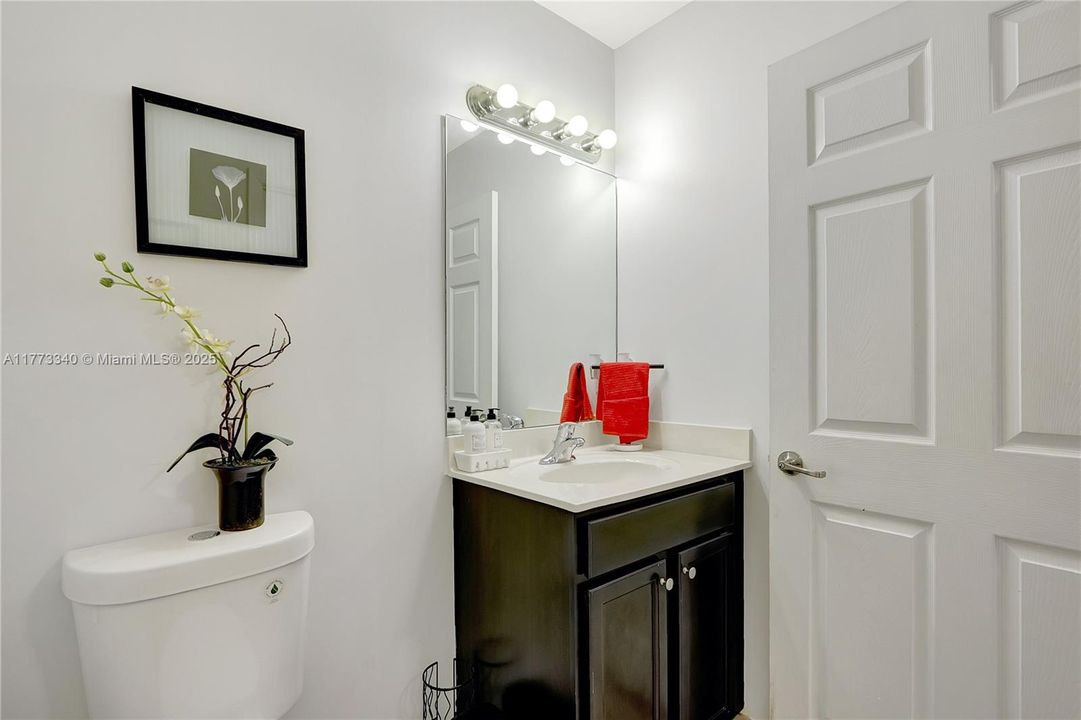 Recently Sold: $379,999 (3 beds, 2 baths, 1515 Square Feet)