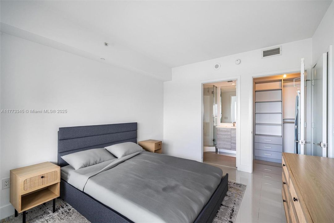 Недавно арендовано: $5,700 (2 спален, 3 ванн, 1198 Квадратных фут)