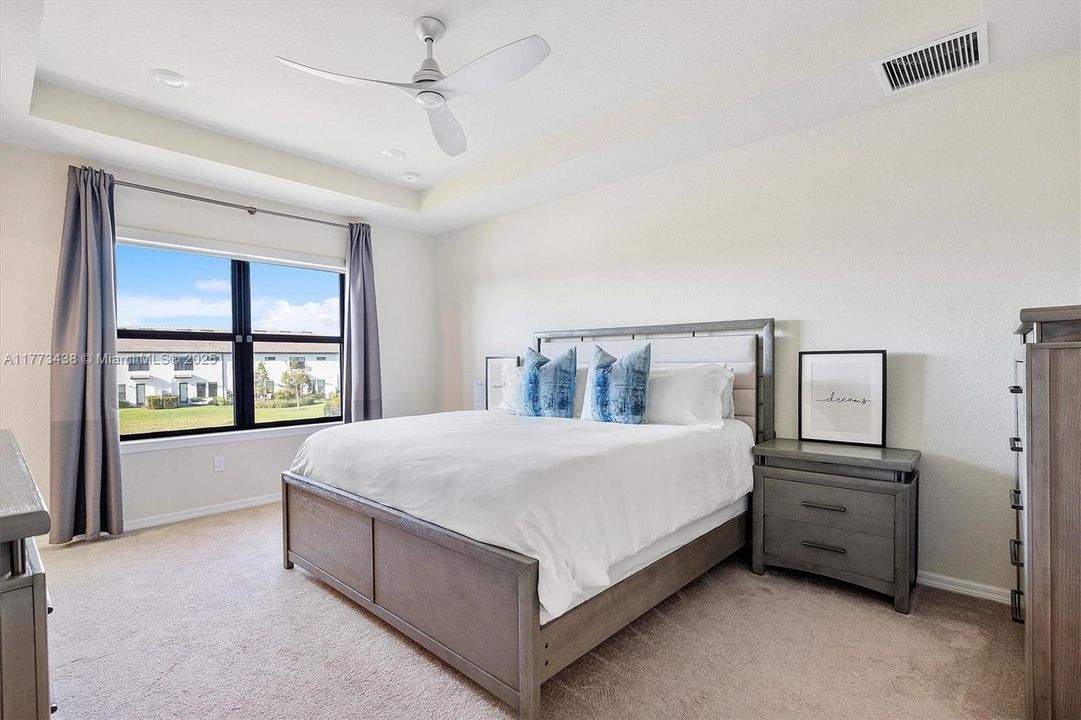 En Venta: $627,500 (3 camas, 2 baños, 1754 Pies cuadrados)