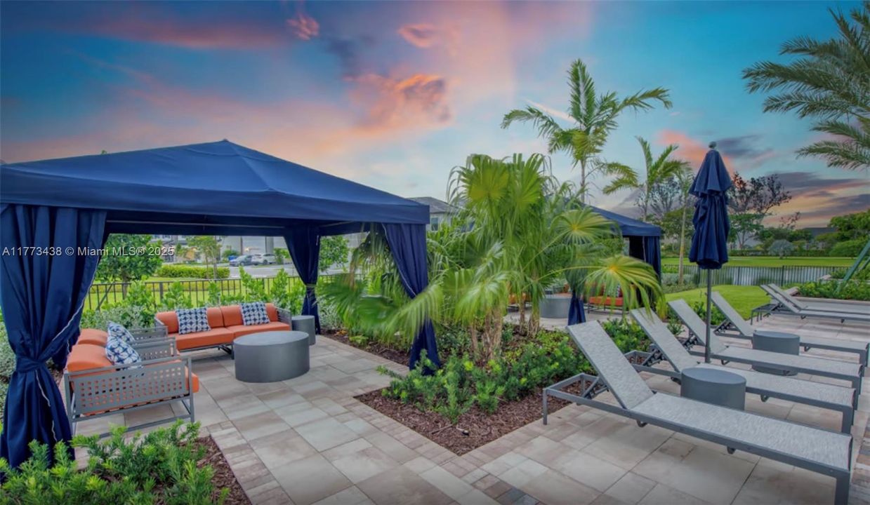 En Venta: $627,500 (3 camas, 2 baños, 1754 Pies cuadrados)