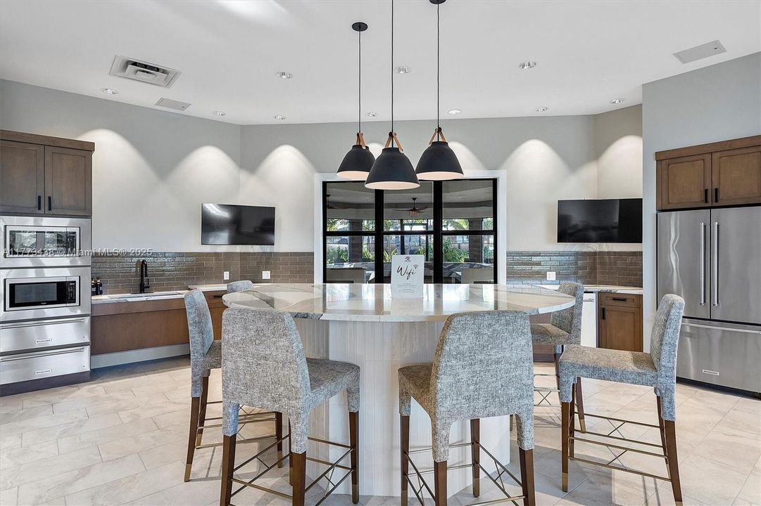 En Venta: $627,500 (3 camas, 2 baños, 1754 Pies cuadrados)