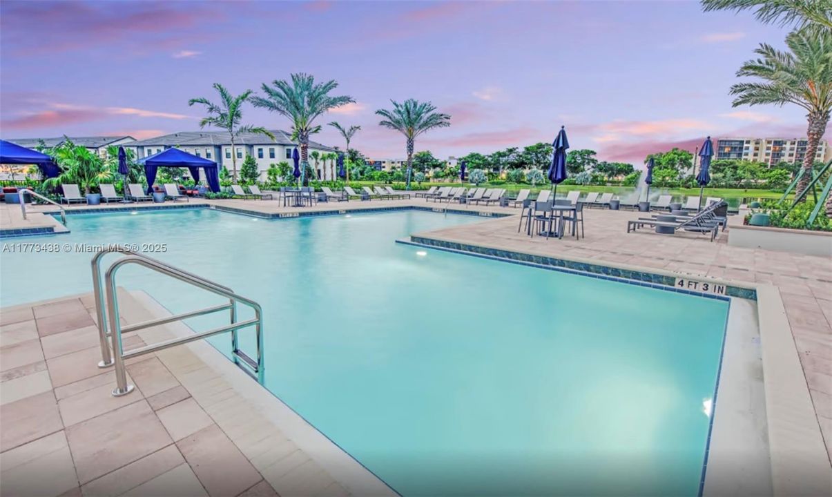 En Venta: $627,500 (3 camas, 2 baños, 1754 Pies cuadrados)