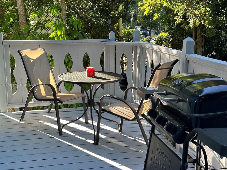 Recientemente alquilado: $3,300 (3 camas, 2 baños, 1296 Pies cuadrados)