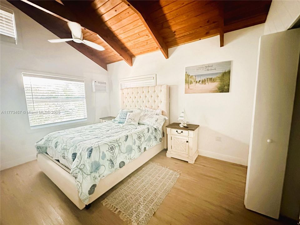 Recientemente alquilado: $3,300 (3 camas, 2 baños, 1296 Pies cuadrados)