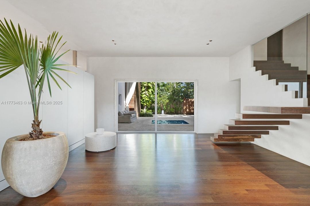 En Venta: $26,900,000 (6 camas, 6 baños, 6096 Pies cuadrados)