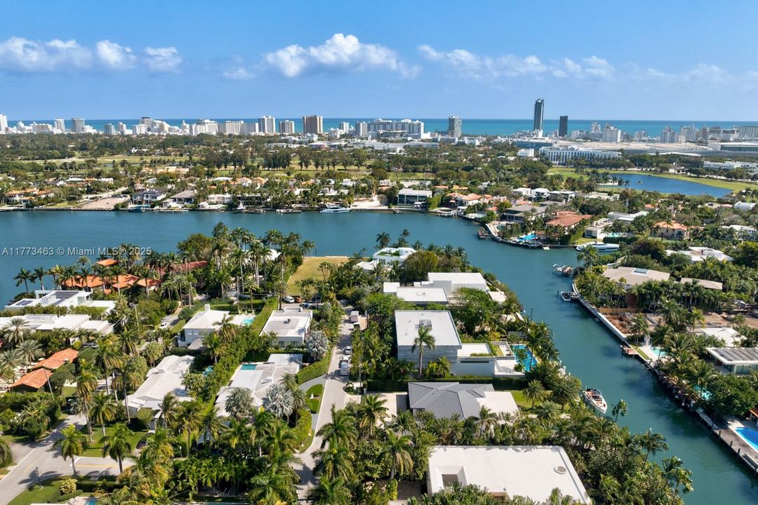 En Venta: $26,900,000 (6 camas, 6 baños, 6096 Pies cuadrados)