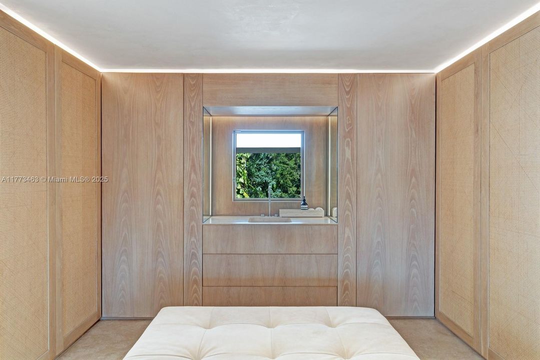 En Venta: $26,900,000 (6 camas, 6 baños, 6096 Pies cuadrados)