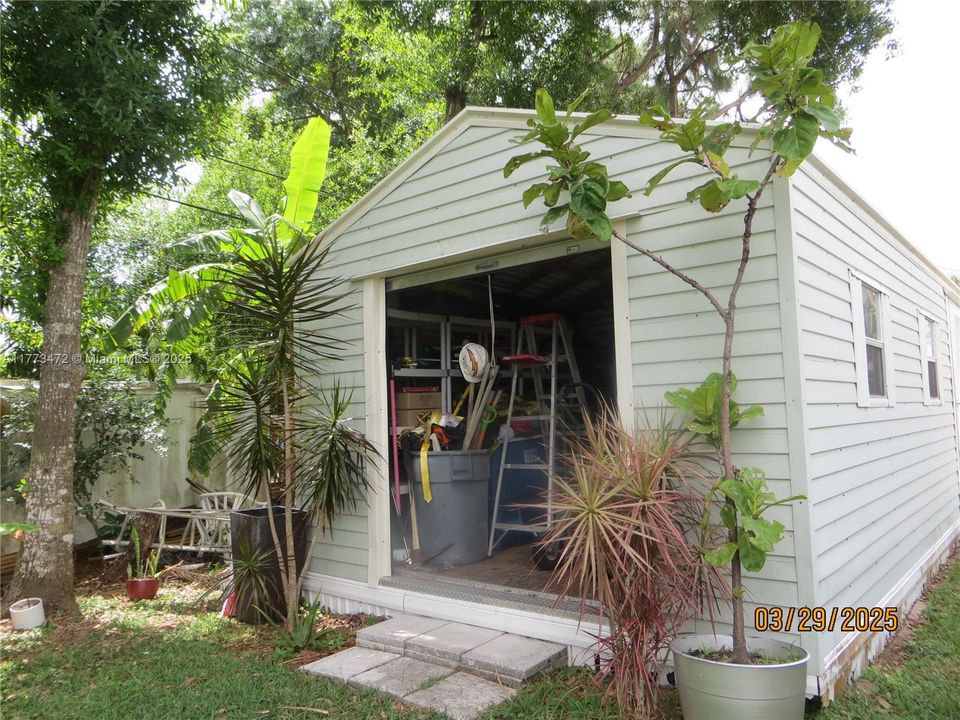 Vendido Recientemente: $340,000 (3 camas, 2 baños, 1410 Pies cuadrados)