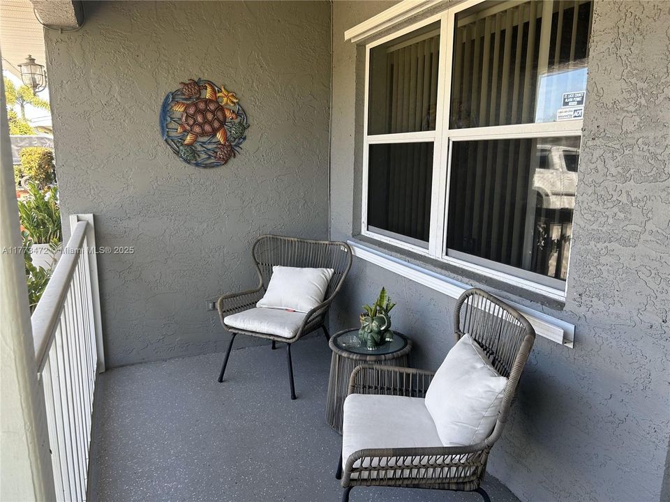 Vendido Recientemente: $340,000 (3 camas, 2 baños, 1410 Pies cuadrados)