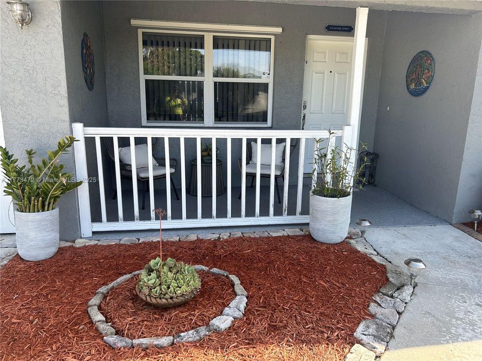 Vendido Recientemente: $340,000 (3 camas, 2 baños, 1410 Pies cuadrados)