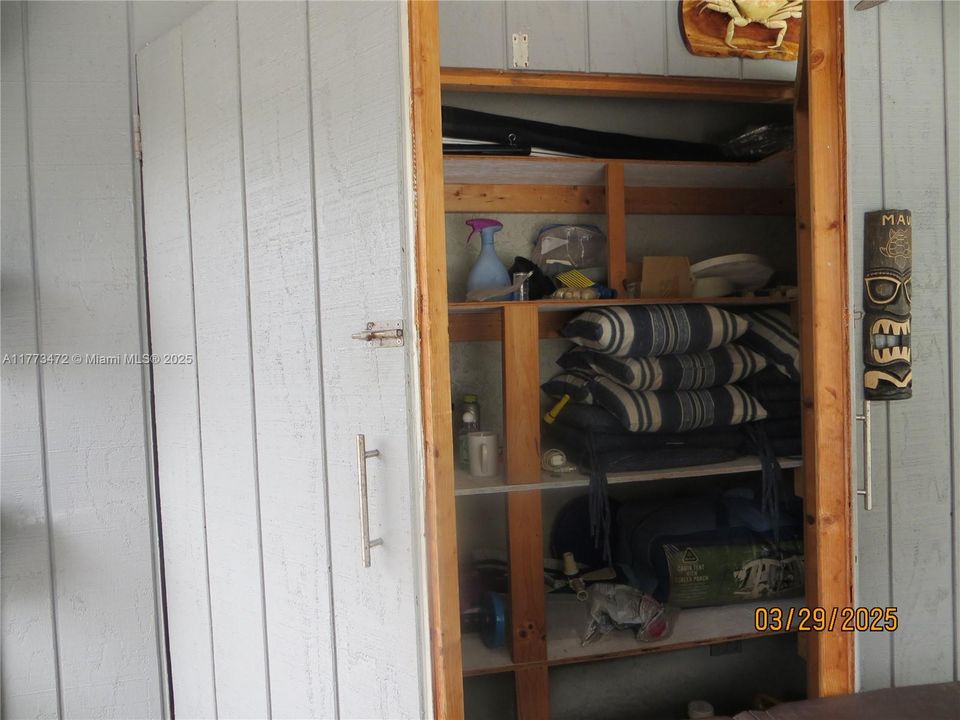 Vendido Recientemente: $340,000 (3 camas, 2 baños, 1410 Pies cuadrados)