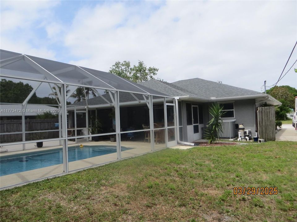 Vendido Recientemente: $340,000 (3 camas, 2 baños, 1410 Pies cuadrados)